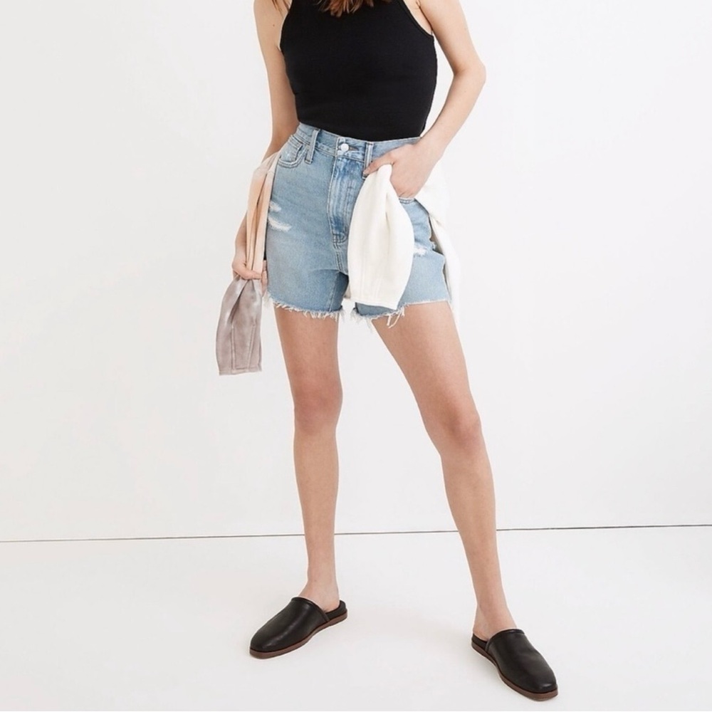 MADEWELL The Momjean Short. Size 25